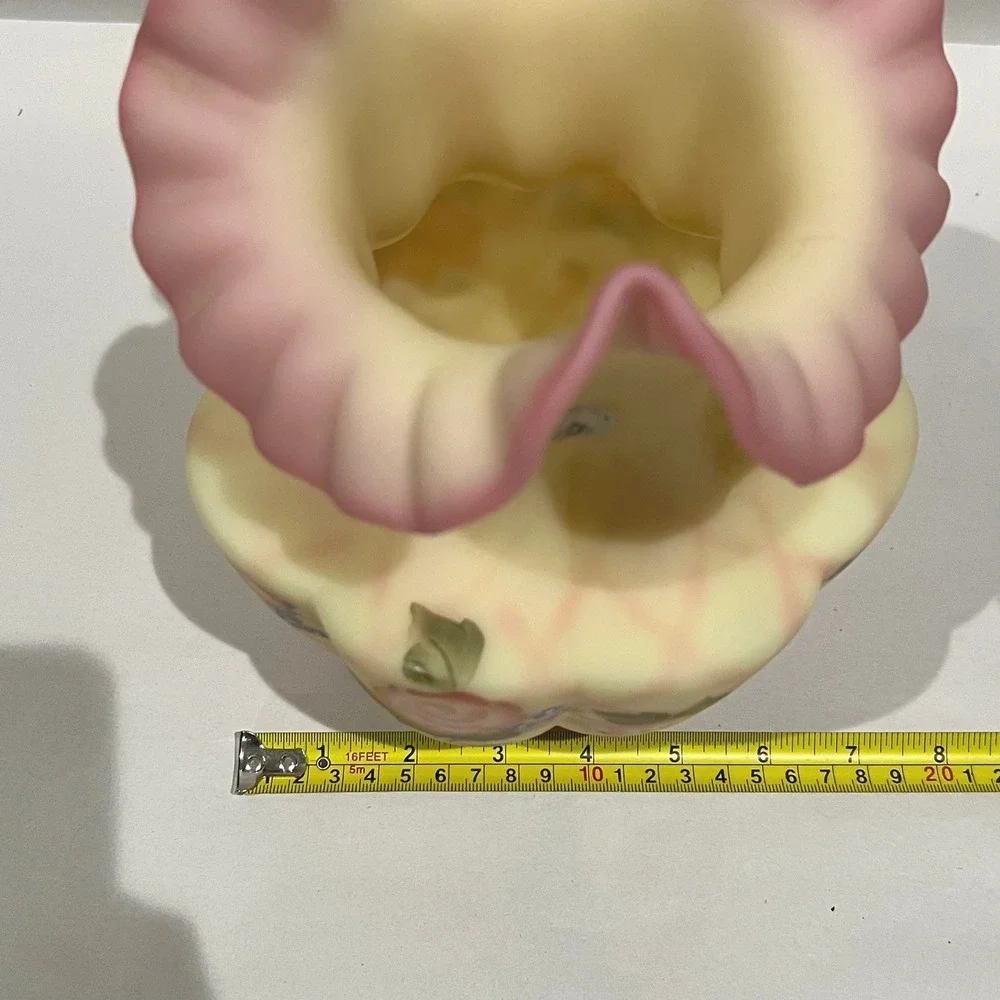 Large Fenton Burmese Custard Diamond Optic Vase 9.5